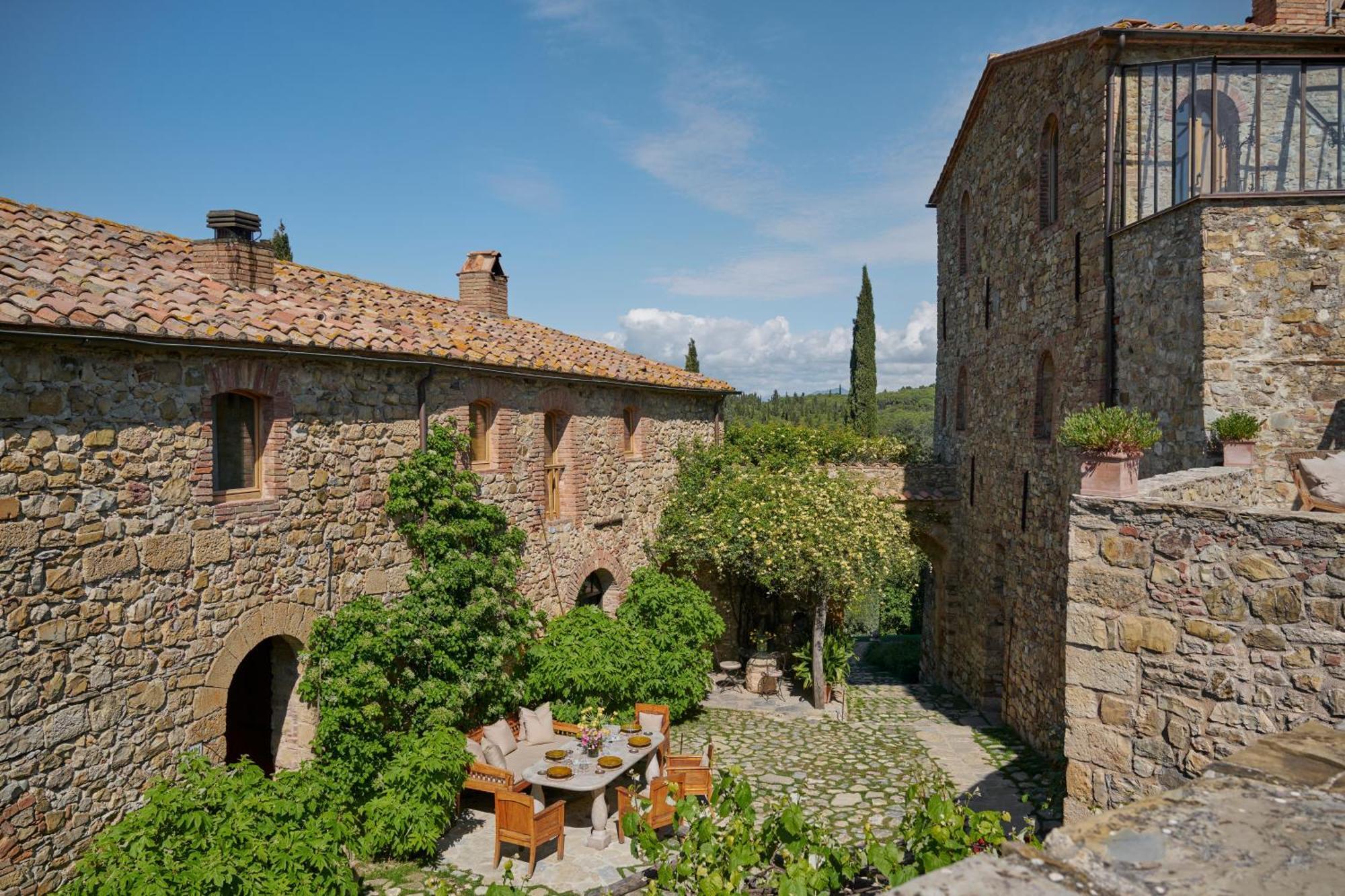 Castello Di Vicarello Villa Sasso d'Ombrone Exterior photo